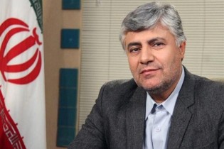 سازمان بورس منافع مردم را در نظر نمیگیرد/لزوم نظارت دولت بر بازار