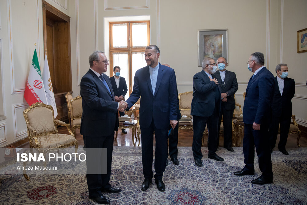 دیدار وزیر امور خارجه با بوگدانف نماینده ویژه پوتین