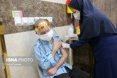تزریق بیش از ۵۳۰ هزار دُز واکسن کرونا در کشور طی شبانه روز گذشته