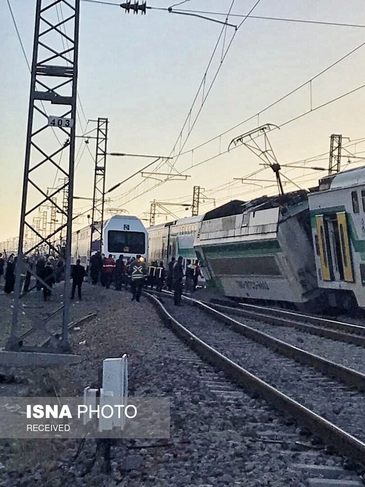 حادثه برخورد دو دستگاه قطار مترو کرج - تهران