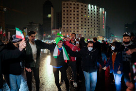 شادی مردم تهران پس از صعود تیم ملی به جام جهانی قطر