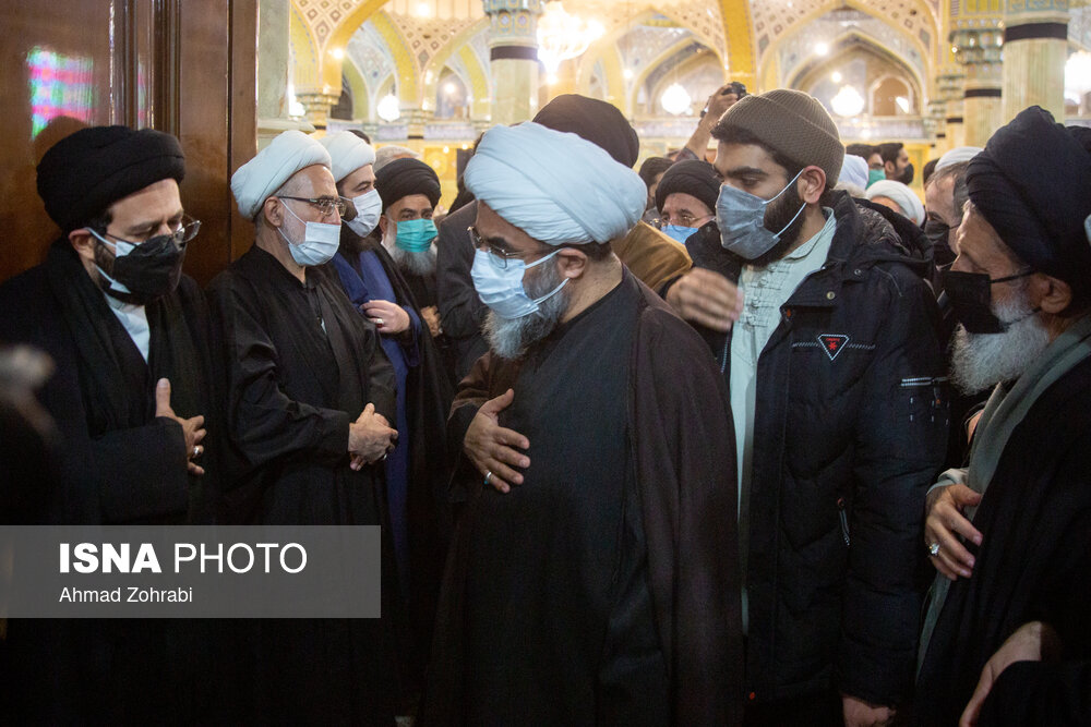 حضور حجت الاسلام و المسلمین فاضل لنکرانی در مسجد امام حسن عسگری(ع) برای تسلیت رحلت آیت الله صافی گلپایگانی