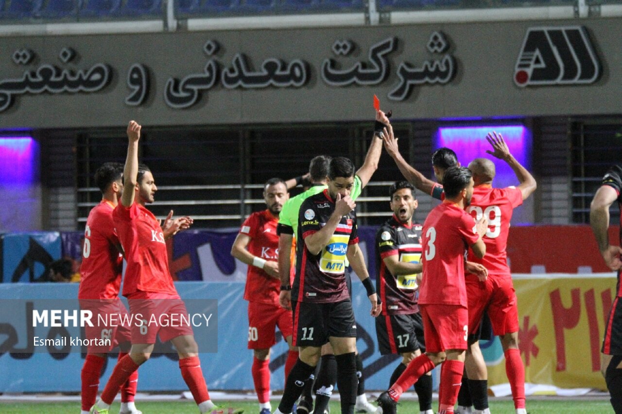 سوپر جام فوتبال ایران بازی پرسپولیس و فولاد خوزستان