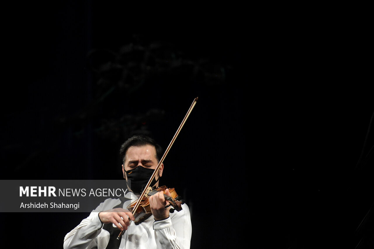 اجرای ارکستر سمفونیک تهران در سومین شب جشنواره موسیقی فجر در تالار وحدت برگزار شد