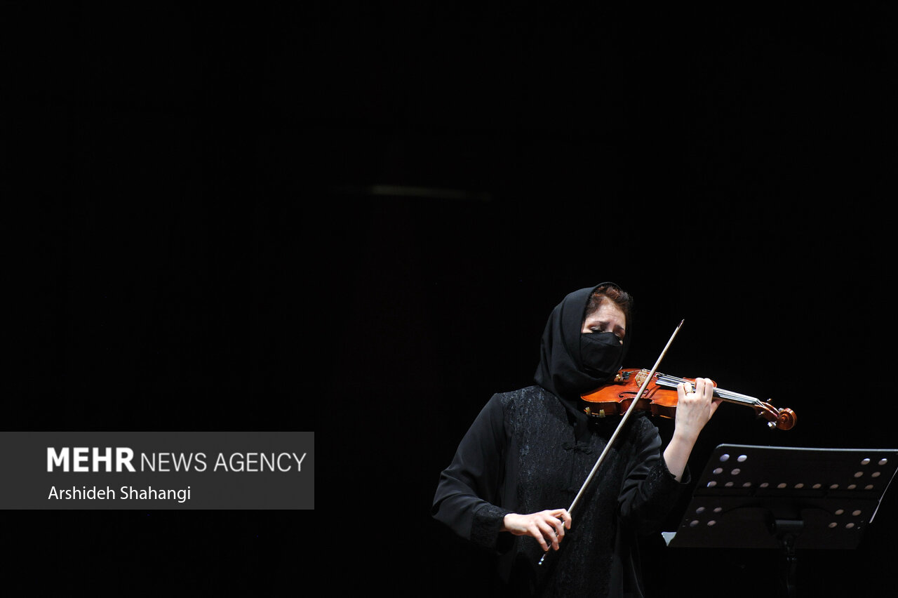در چهارمین  شب سی و هفتمین جشنواره موسیقی فجر اجرای نماد(ستاره بهشتی) در تالار رودکیبرگزار شد