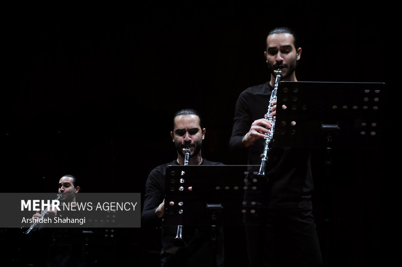 پنجمین شب جشنواره موسیقی فجر با اجرای رسیتال کلارینت و پیانو در تالار رودکی برگزار شد