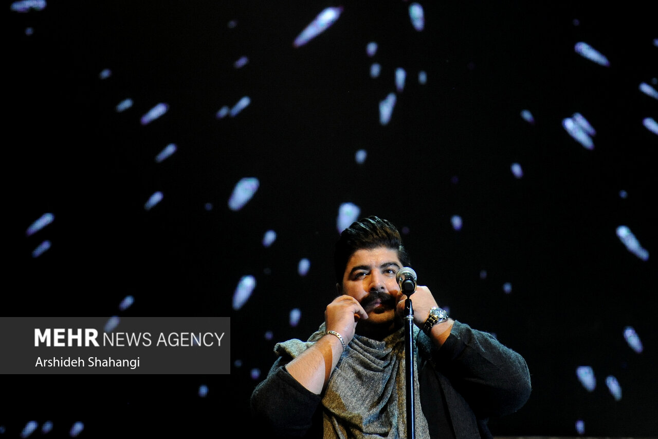ششمین شب جشنواره موسیقی فجر با اجرای بهنام بانی در سالن میلاد نمایشگاه بین المللی تهران برگزار شد