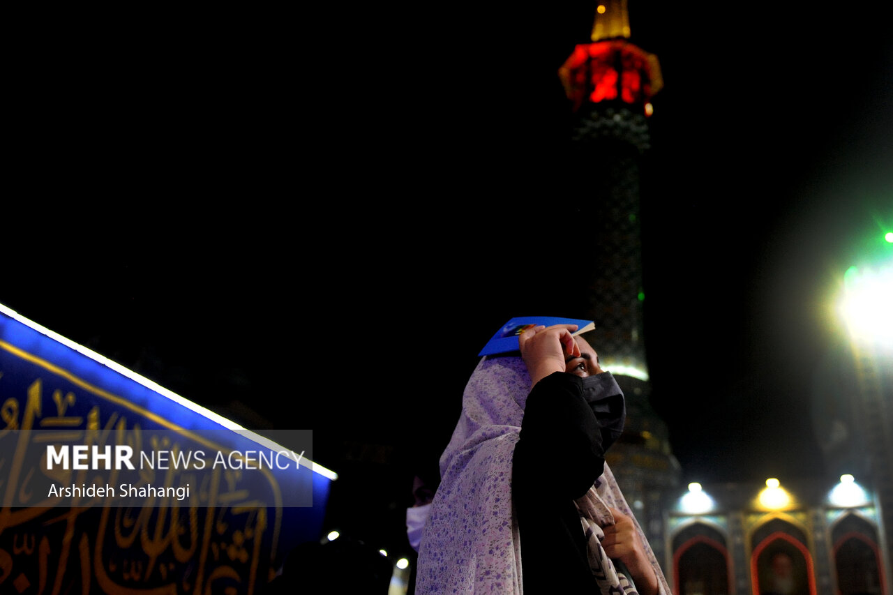 مراسم احیای شب نوزدهم ماه مبارک رمضان ۱۴۰۱ شامگاه چهارشنبه ۳۱ فروردین ماه در امامزاده صالح تهران برگزار شد