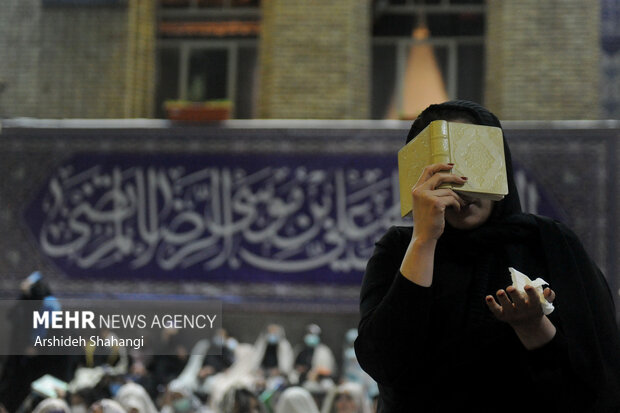 مراسم احیای شب نوزدهم ماه مبارک رمضان ۱۴۰۱ شامگاه چهارشنبه ۳۱ فروردین ماه در امامزاده صالح تهران برگزار شد