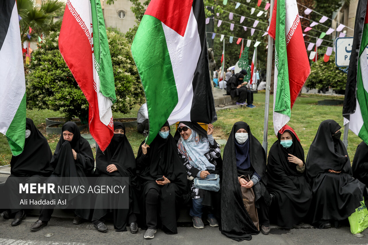 راهپیمایی روز جهانی قدس در تهران و همزمان در سراسر کشور در تهران برگزار شد