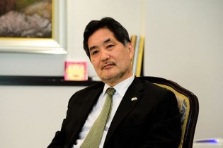 حضور سفیر ژاپن در صحن علنی مجلس