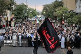 تصاویر / تجمع خودجوش مردم زنجان در اعتراض به حوادث اخیر