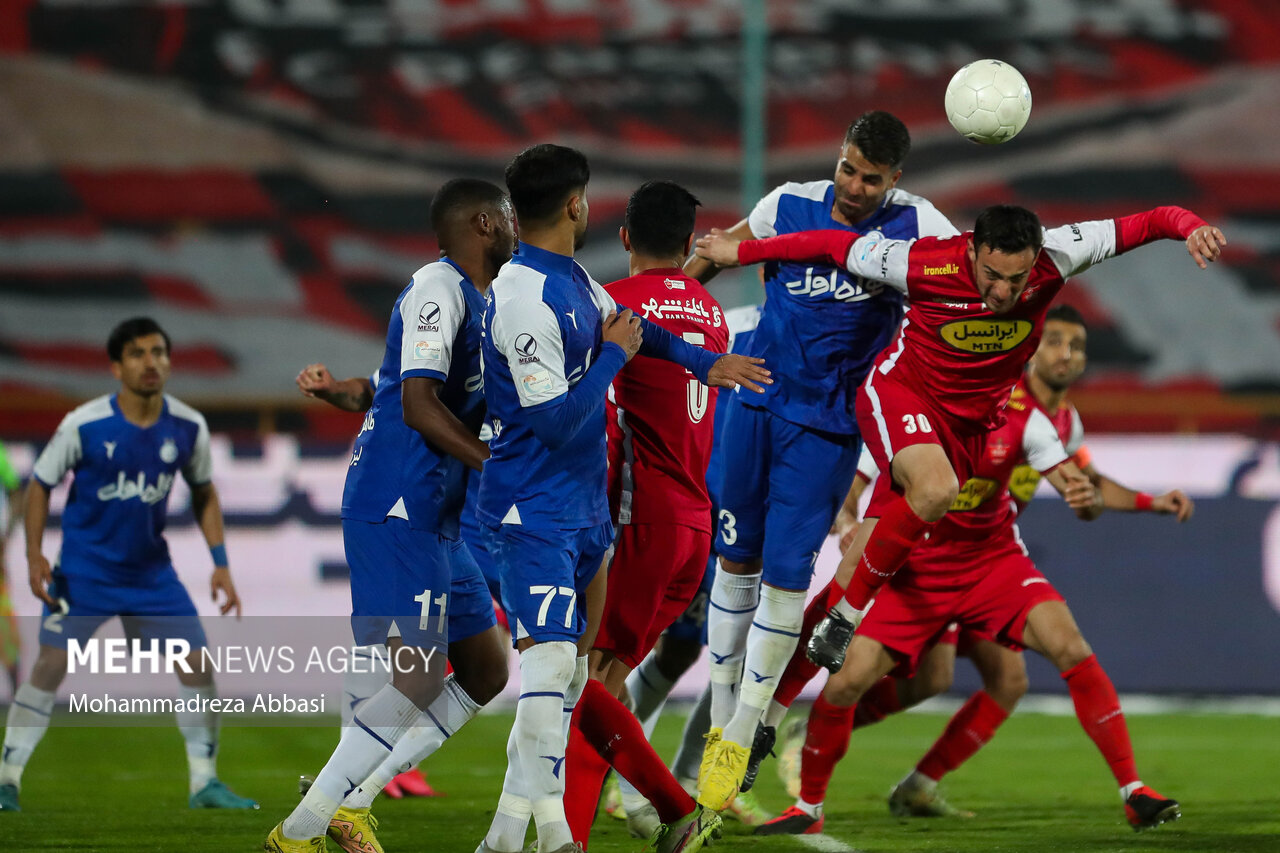 دیدار تیم های استقلال تهران و پرسپولیس تهران