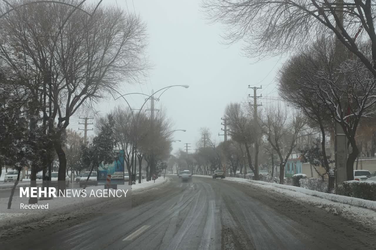 بارش برف در زنجان