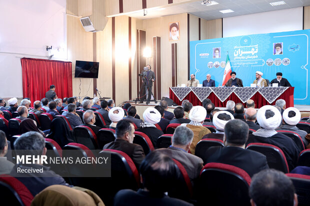 جلسه شورای اداری شهرستان بهارستان
