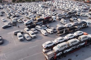 آغاز فروش خودروهای وارداتی در بورس کالا طی دی‌ماه