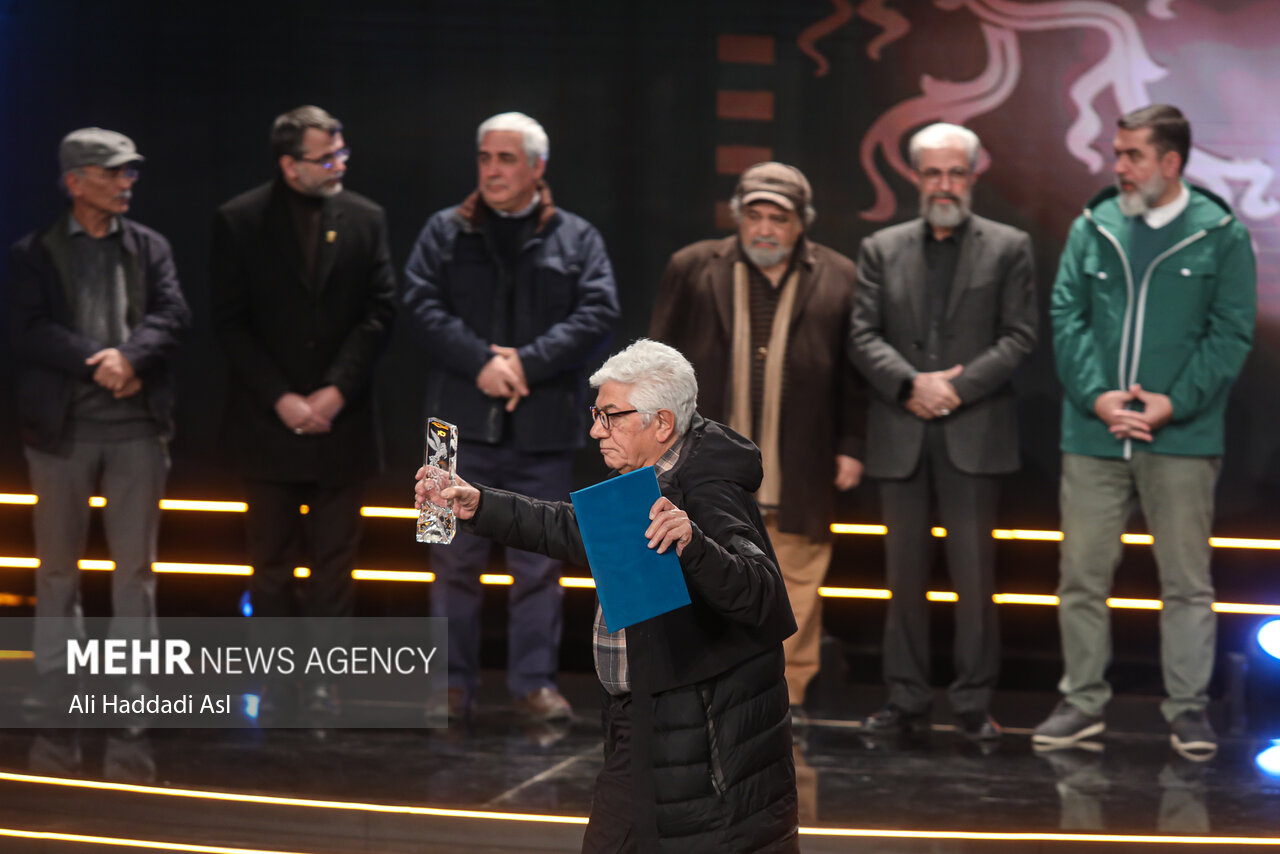 علیرضا زرین دست در مراسم اختتامیه چهل و یکمین جشنواره فیلم فجر حضور دارد