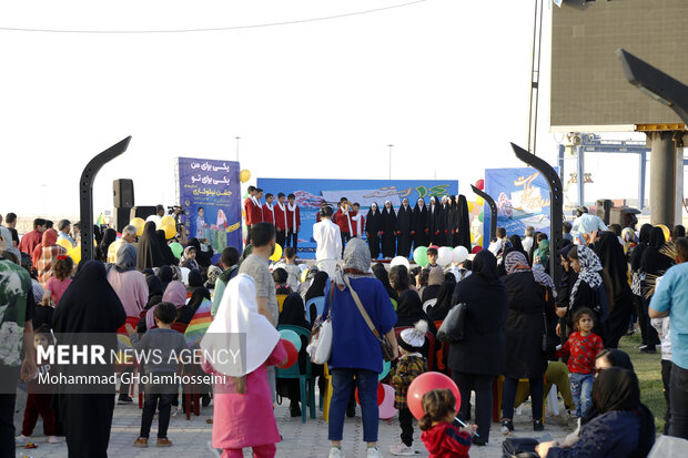 جشن نیکوکاری در قالب «جشن بادبادک‌ها » در بوشهر