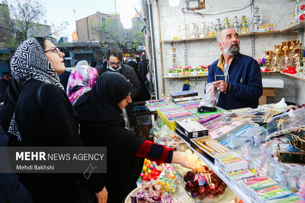 حال و هوای بازار قم در آستانه عید نوروز