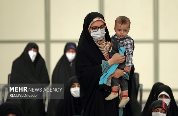 جمعی از دانشجویان و نمایندگان تشکل‌های دانشجویی عصر امروز سه‌شنبه ۲۹ فروردین ۱۴۰۲ با رهبر معظم انقلاب اسلامی دیدار کردند