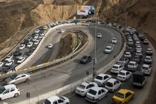 ترافیک سنگین در محورهای بومهن و فشم به سوی تهران