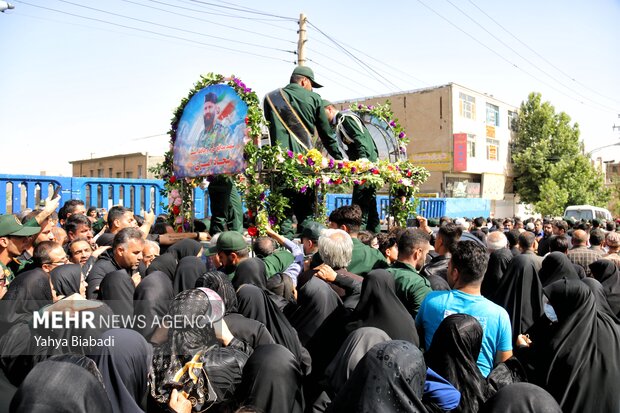 تشییع پیکر شهید مدافع امنیت «سجاد امیری»