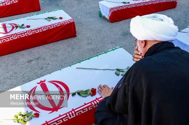 ورود پیکر ۱۸ شهید دفاع مقدس به کشور از مرز شلمچه