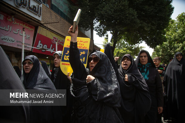 راهپیمایی مردم قزوین در محکومیت اهانت به قرآن کریم