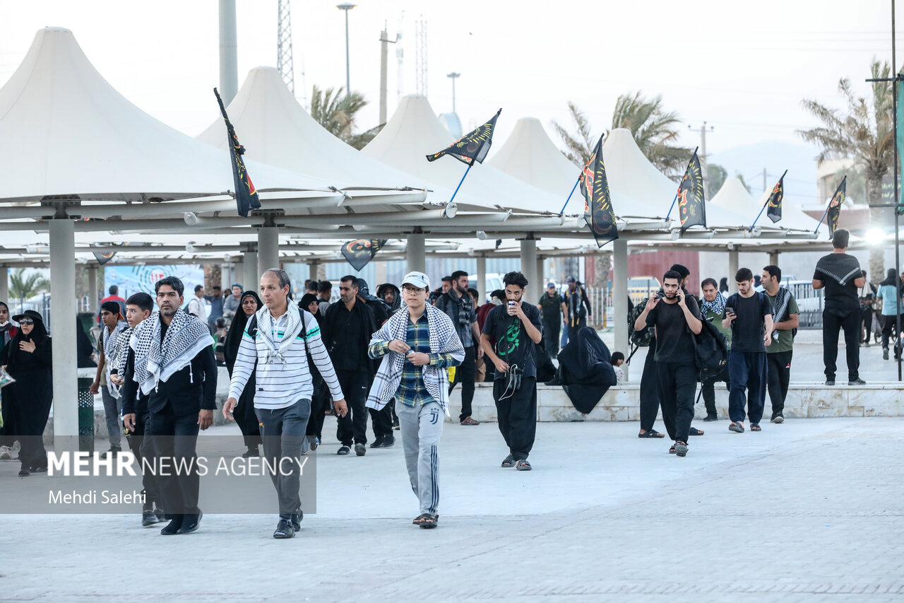 تردد روان «زائران اربعین» در مرز مهران