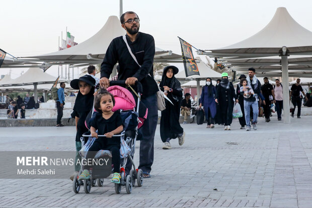 تردد روان «زائران اربعین» در مرز مهران