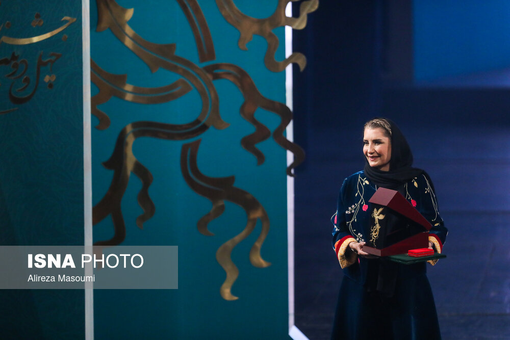 فریبا کوثری، بازیگر در افتتاحیه چهل و دومین جشنواره بین‌المللی فیلم فجر