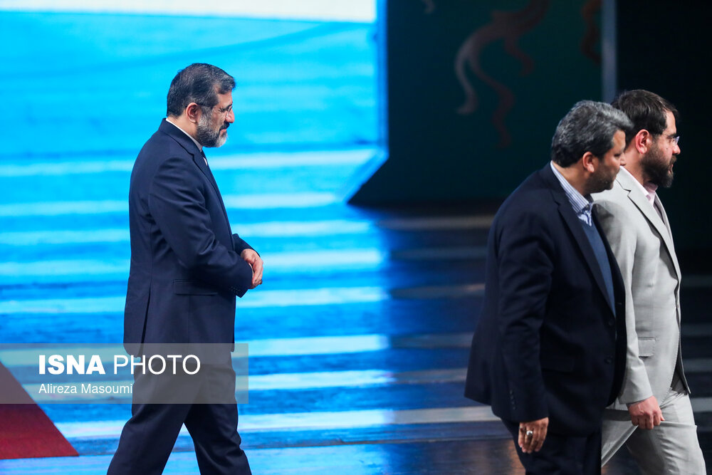 مهدی اسماعیلی، وزیر ارشاد در افتتاحیه چهل و دومین جشنواره بین‌المللی فیلم فجر