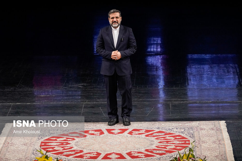 محمدمهدی اسماعیلی، وزیر ارشاد در مراسم اختتامیه سی و نهمین جشنواره بین‌المللی موسیقی فجر
